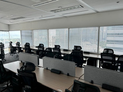 Gateway East (D7), Office #489315121